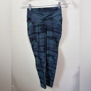 Alphalete Blue and Black Patterned Leggings